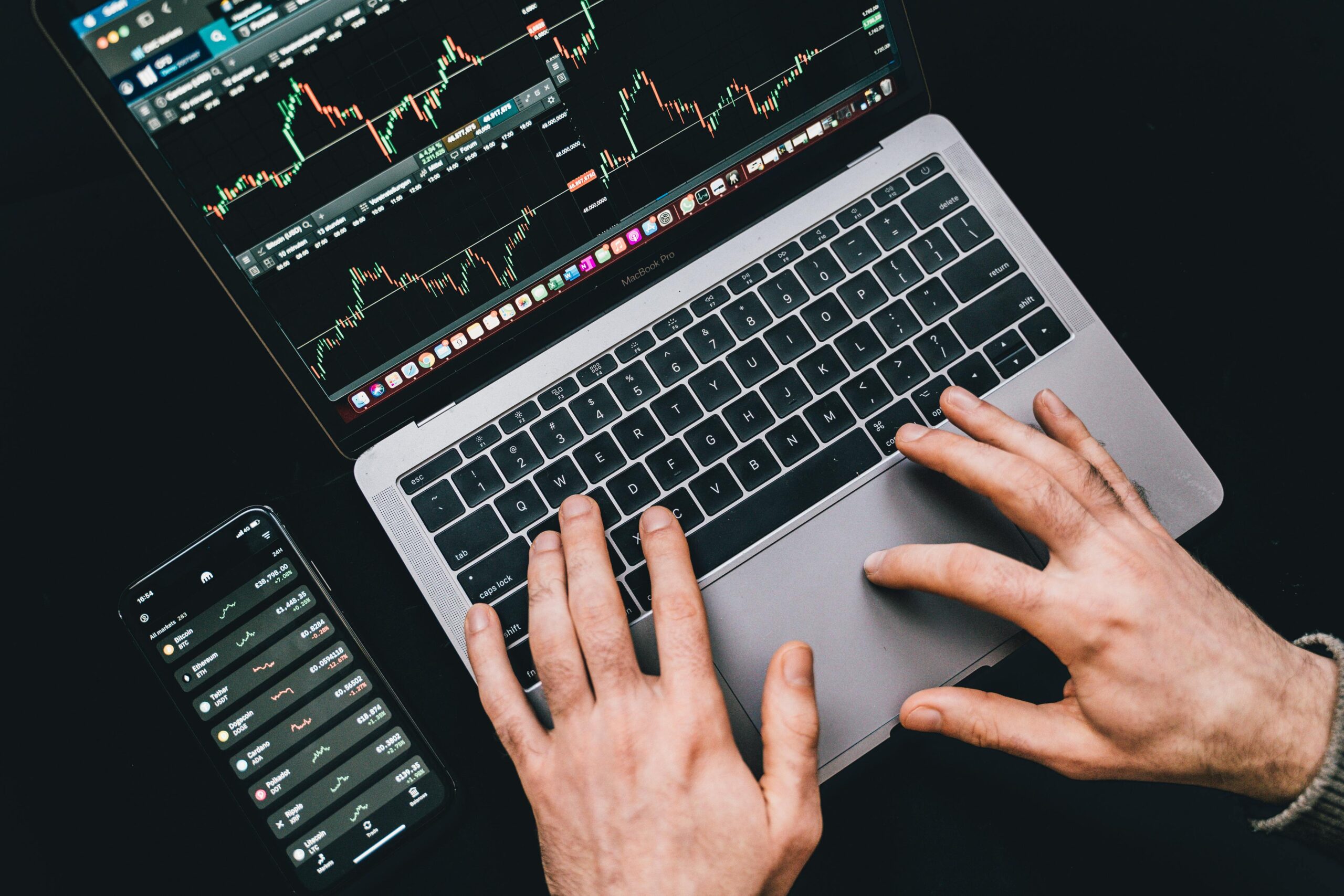 top stocks to invest in march 2025.jpg
